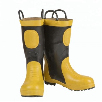 Fire fighting rubber boot